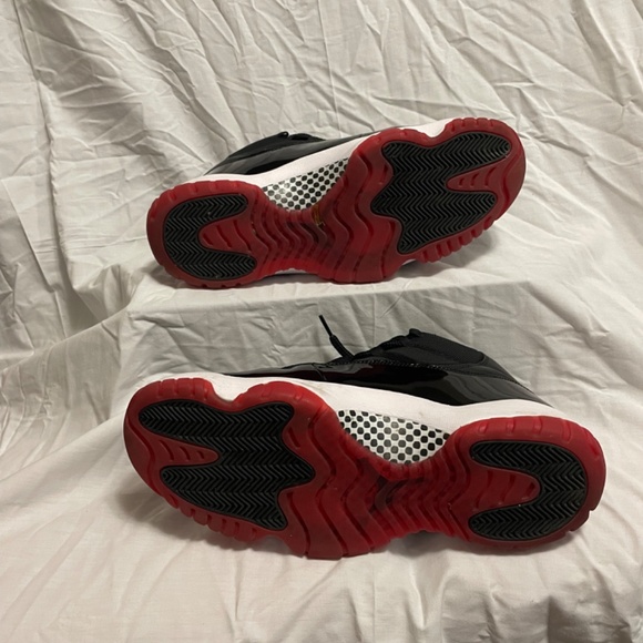 Air Jordan retro 11 Bred 2019 size 13 - Picture 5 of 5
